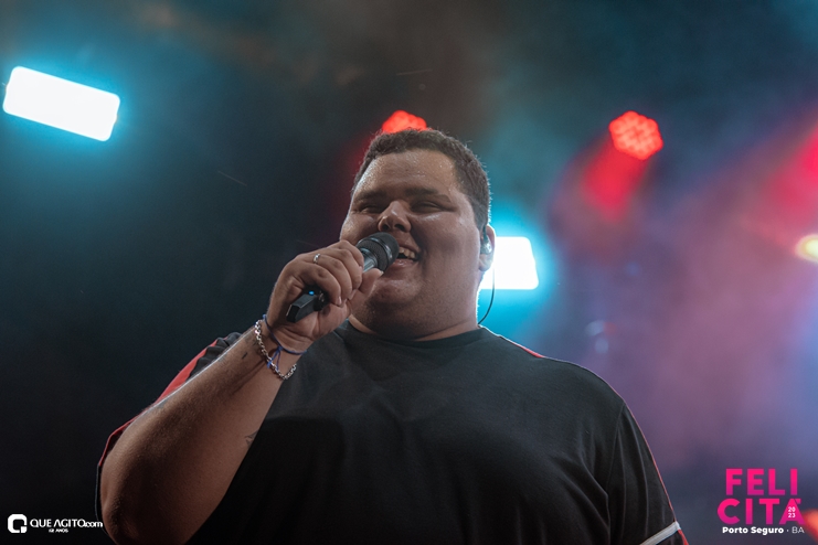 DSC_0218 Menos É Mais leva público ao delírio na última noite do Felicitá Porto Seguro 2023 73