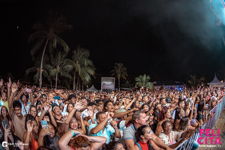 DSC_0226 Menos É Mais leva público ao delírio na última noite do Felicitá Porto Seguro 2023 77