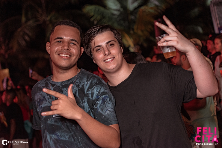 DSC_0265 Menos É Mais leva público ao delírio na última noite do Felicitá Porto Seguro 2023 95