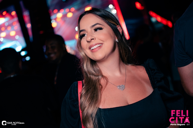 DSC_0269 Menos É Mais leva público ao delírio na última noite do Felicitá Porto Seguro 2023 96