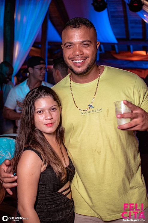 DSC_0278 Menos É Mais leva público ao delírio na última noite do Felicitá Porto Seguro 2023 250