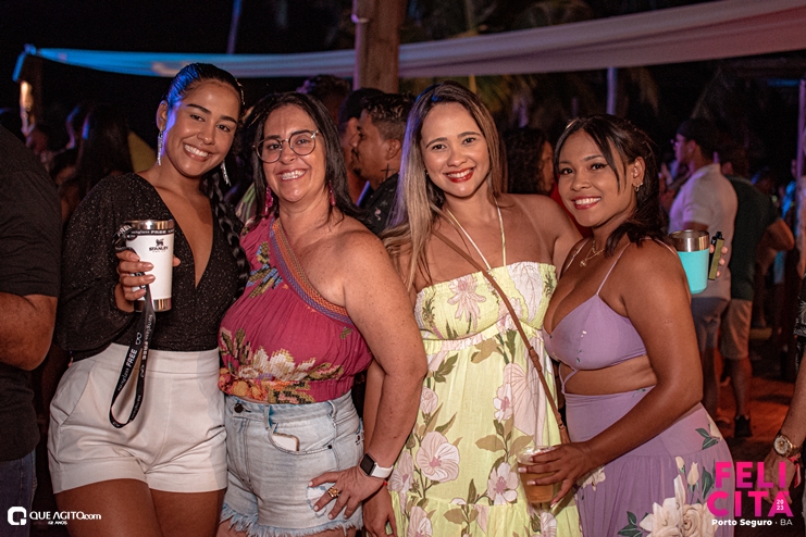 DSC_0296 Menos É Mais leva público ao delírio na última noite do Felicitá Porto Seguro 2023 115