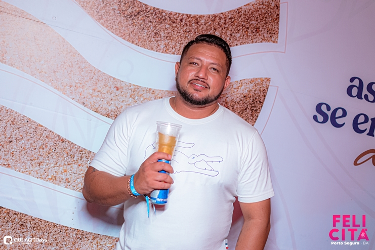 DSC_0310 Menos É Mais leva público ao delírio na última noite do Felicitá Porto Seguro 2023 121