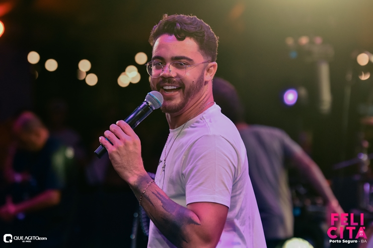 Menos É Mais leva público ao delírio na última noite do Felicitá Porto Seguro 2023 9