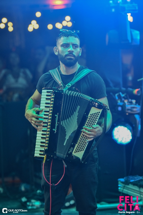DSC_0404 Menos É Mais leva público ao delírio na última noite do Felicitá Porto Seguro 2023 281