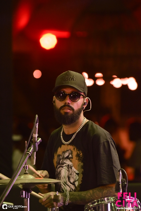 DSC_0408 Menos É Mais leva público ao delírio na última noite do Felicitá Porto Seguro 2023 284