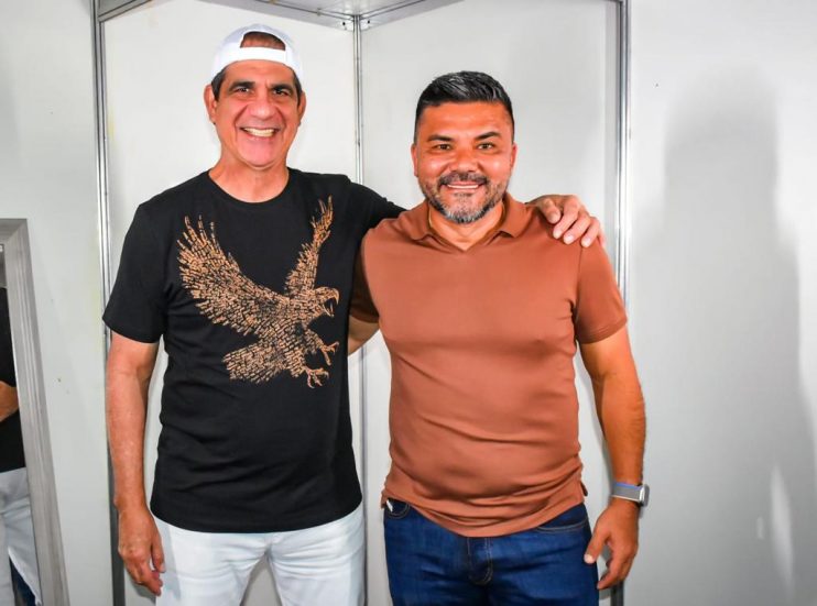 CAMPANHA DE VERÃO COMEÇA COM DURVAL LELYS E KEVI JONNY 20