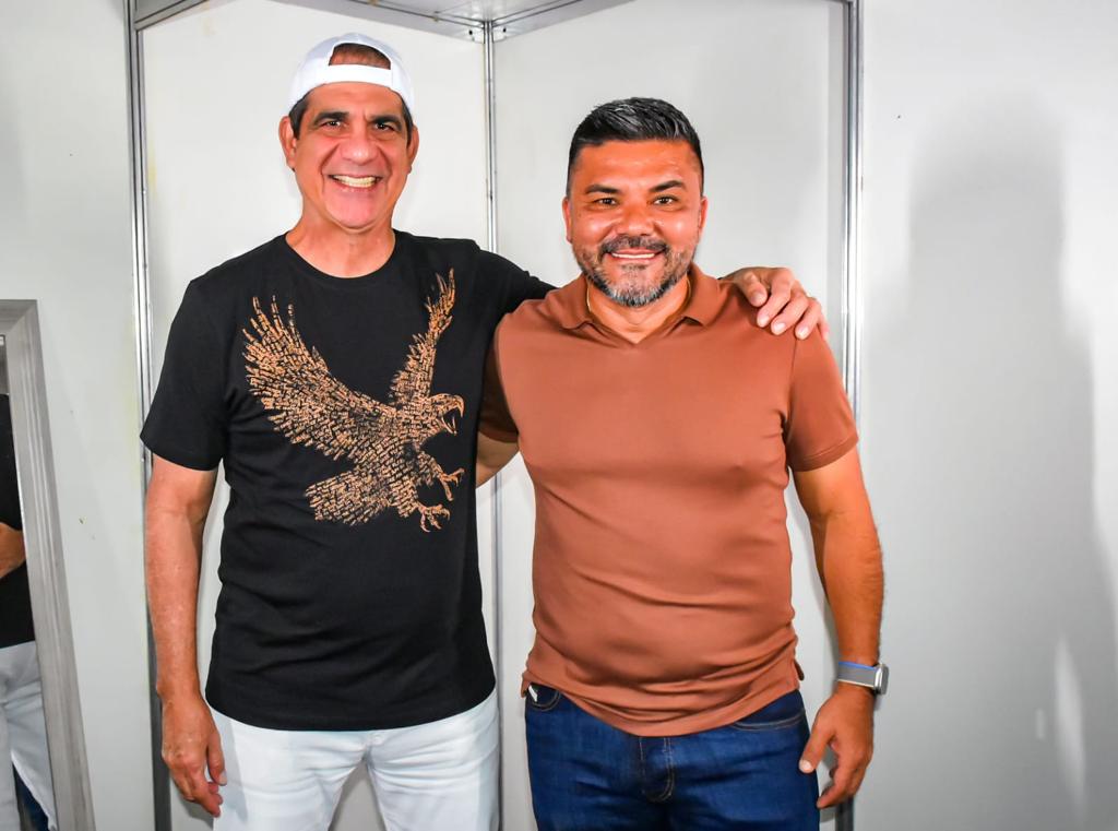 CAMPANHA DE VERÃO COMEÇA COM DURVAL LELYS E KEVI JONNY 54