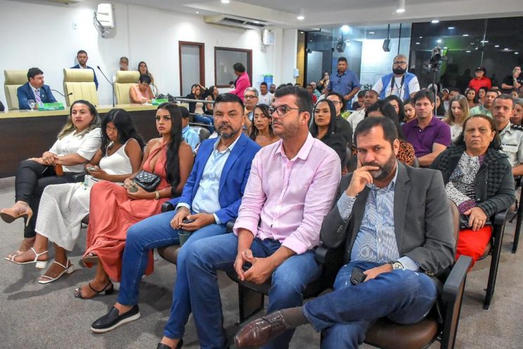 JÂNIO NATAL PARTICIPA DE POSSE DA NOVA MESA DIRETORA DA CÂMARA 18