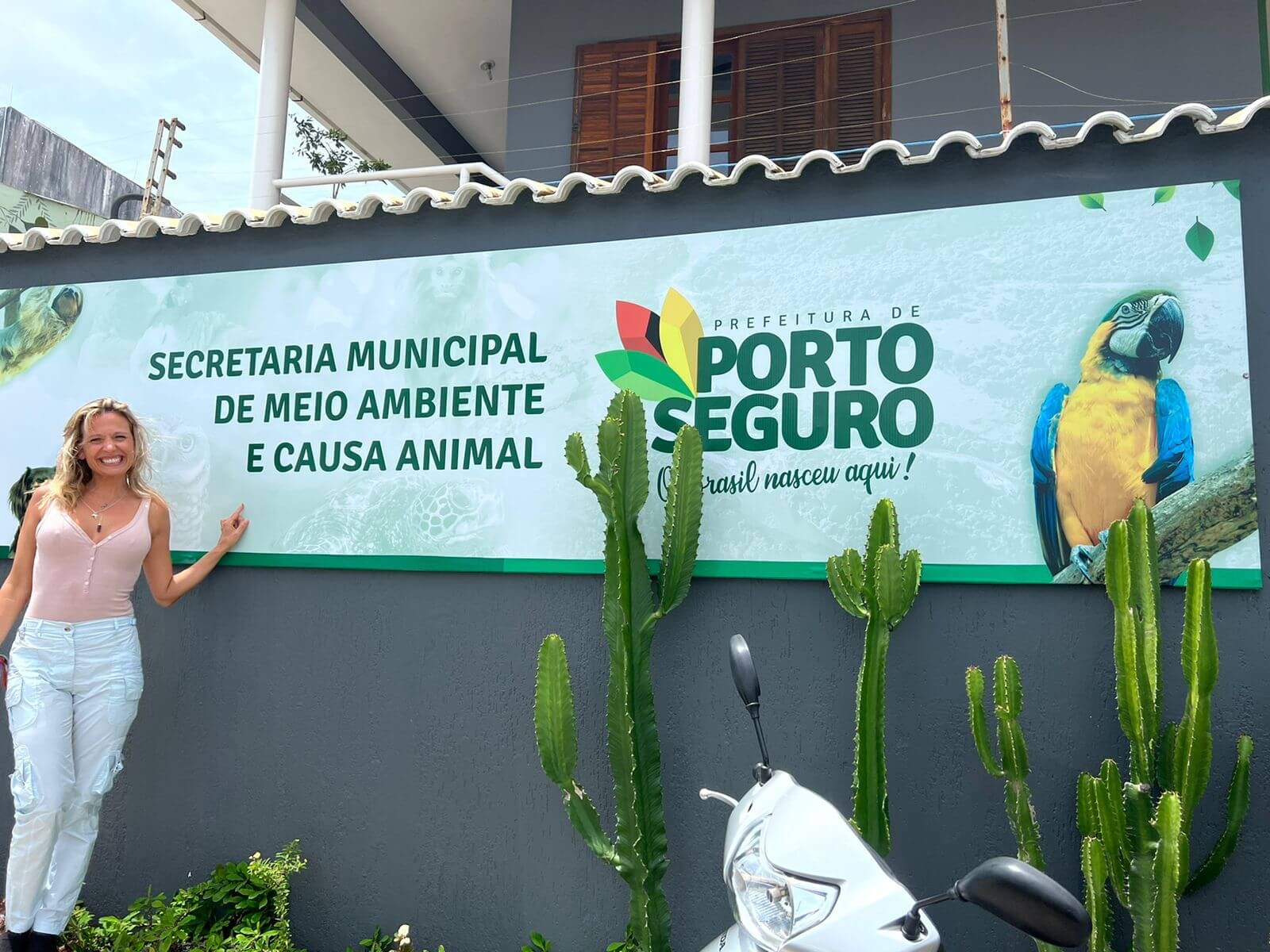 Secretaria Municipal de Meio Ambiente e Luisa Mell unem forças pela causa animal em Caraíva 6