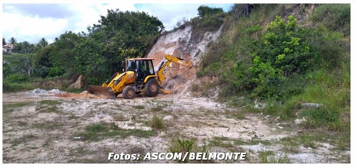 Prefeitura de Belmonte recupera ruas e estradas em Santa Maria Eterna 36