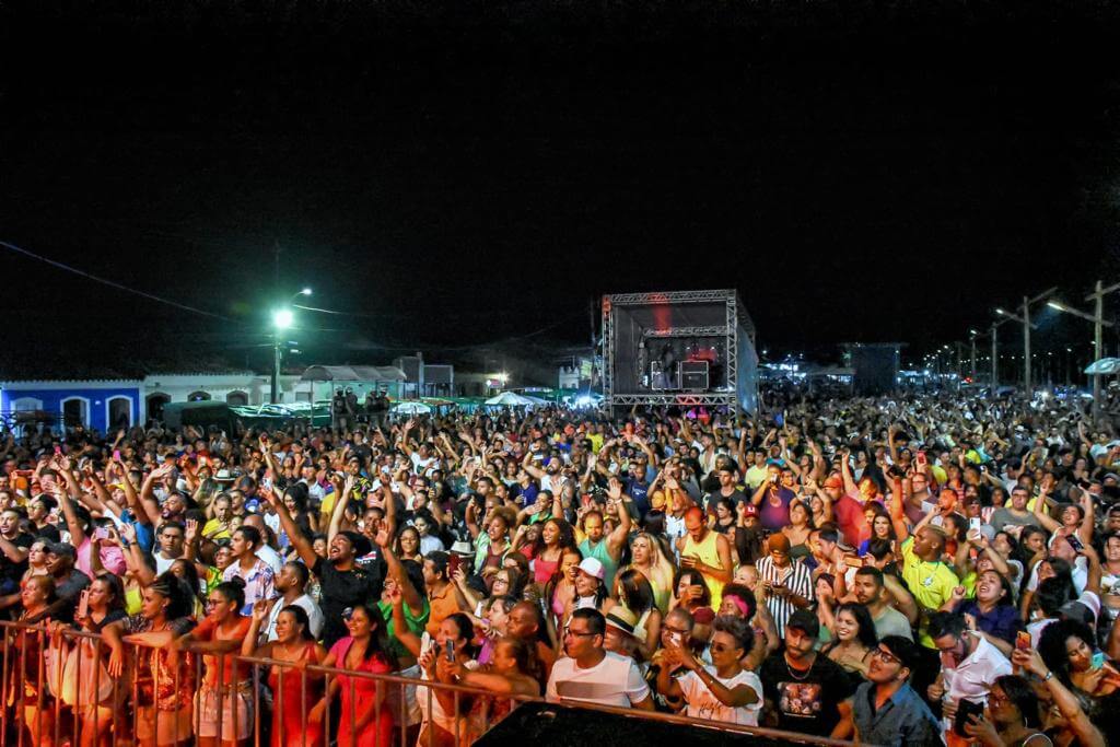 “LEMBRANÇAS QUE DÃO SAUDADE” PROPORCIONAM AO PÚBLICO UMA EXPERIÊNCIA ÚNICA 27