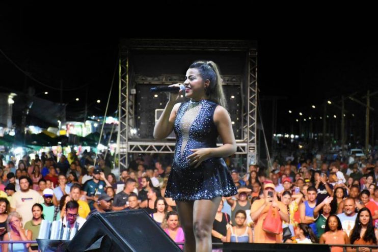 “LEMBRANÇAS QUE DÃO SAUDADE” PROPORCIONAM AO PÚBLICO UMA EXPERIÊNCIA ÚNICA 24