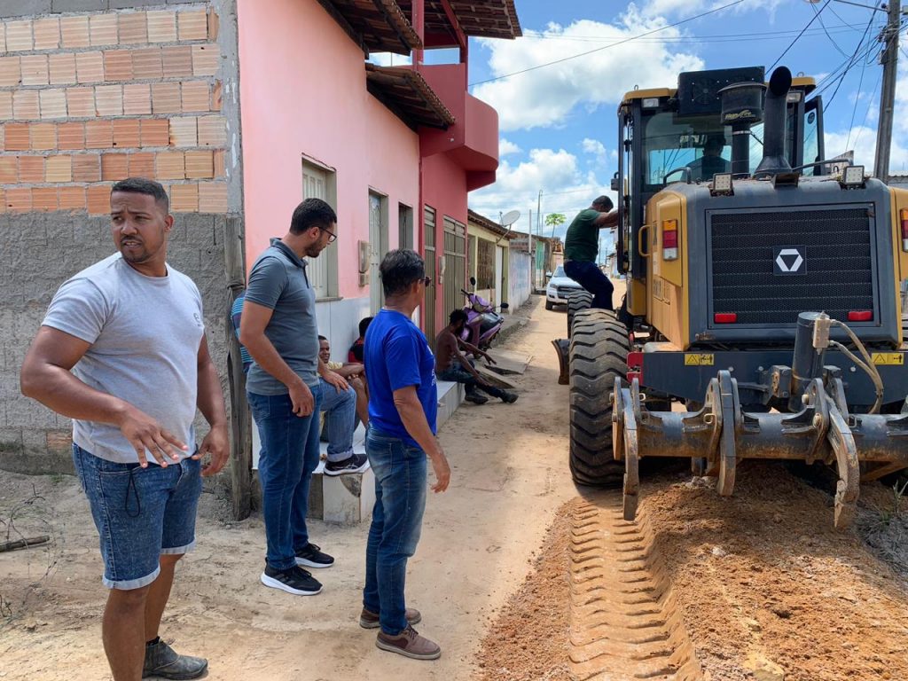 Belmonte: Prefeito inicia a semana visitando distritos da cidade com objetivo de melhorar as políticas públicas de atendimento à população. 25