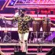 MAMBOLADA FAZ SHOW CALIENTE NA PASSARELA 35