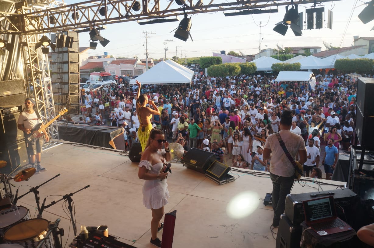 Cheiro de Amor agita foliões nos Festejos do Senhor do Bonfim em Chorrochó 24