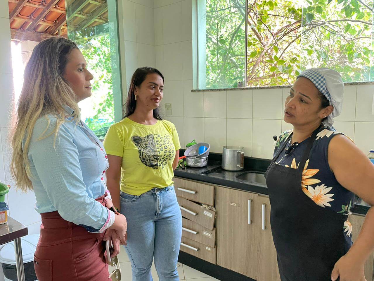 Secretária de Assistência Social visita Centro Pop e reforça atenção a pessoas em situação de rua 20