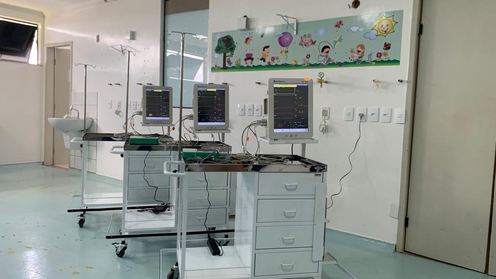 Prefeitura de Eunápolis investe em novos equipamentos e mobiliário para o Hospital Regional 6