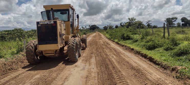 Recuperação de estradas rurais seguem em ritmo acelerado em Eunápolis 31