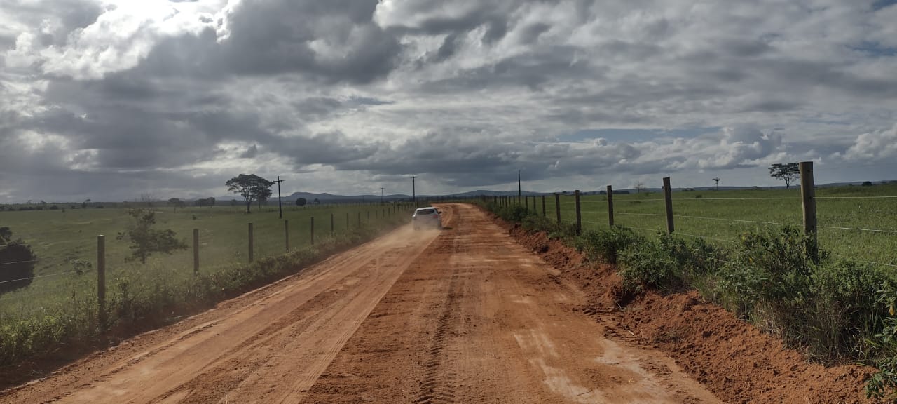 Prefeitura de Eunápolis recupera estradas da zona rural após chuvas 25