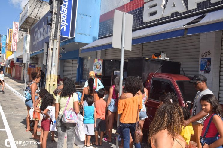 "Rua da Alegria" atrai centenas de famílias para diversão na Avenida Porto Seguro 22