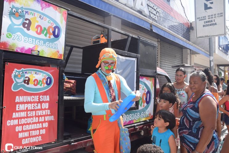 "Rua da Alegria" atrai centenas de famílias para diversão na Avenida Porto Seguro 29