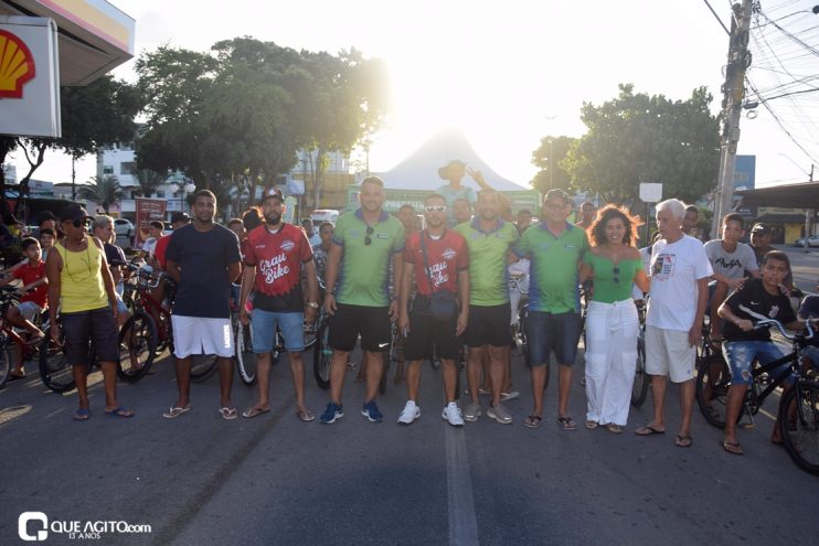 "Rua da Alegria" atrai centenas de famílias para diversão na Avenida Porto Seguro 94