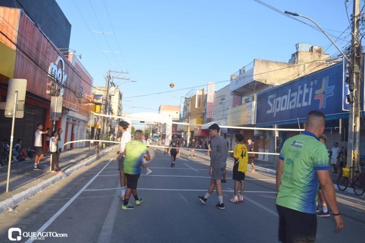"Rua da Alegria" atrai centenas de famílias para diversão na Avenida Porto Seguro 112