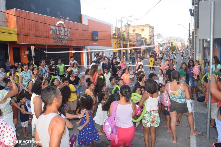 "Rua da Alegria" atrai centenas de famílias para diversão na Avenida Porto Seguro 133