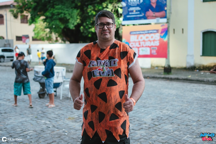 Os Flintstones invadem o Carnaval de Porto Seguro com o Bloco Adão e Eva 33