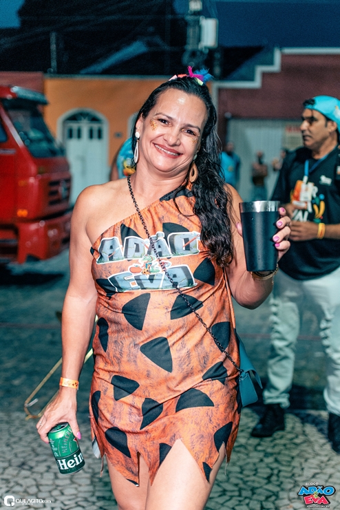 Os Flintstones invadem o Carnaval de Porto Seguro com o Bloco Adão e Eva 39
