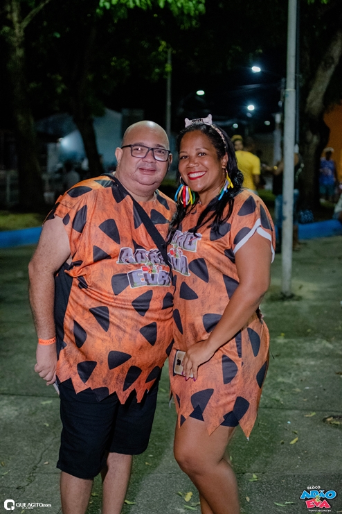 Os Flintstones invadem o Carnaval de Porto Seguro com o Bloco Adão e Eva 55