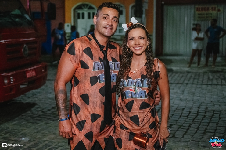Os Flintstones invadem o Carnaval de Porto Seguro com o Bloco Adão e Eva 127
