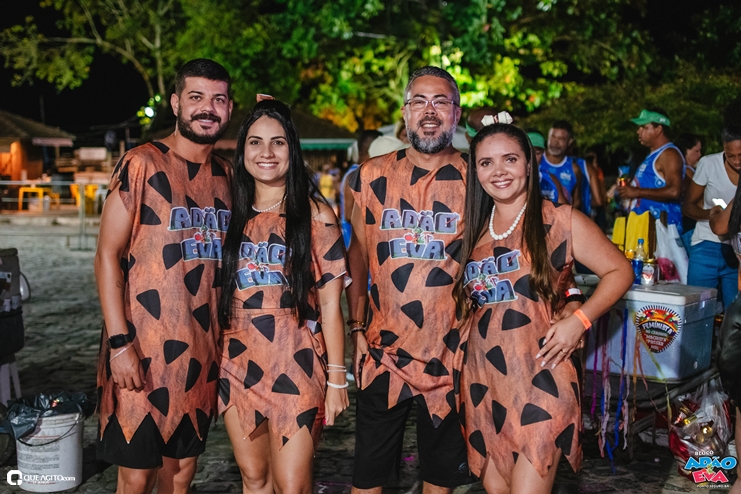 Os Flintstones invadem o Carnaval de Porto Seguro com o Bloco Adão e Eva 145