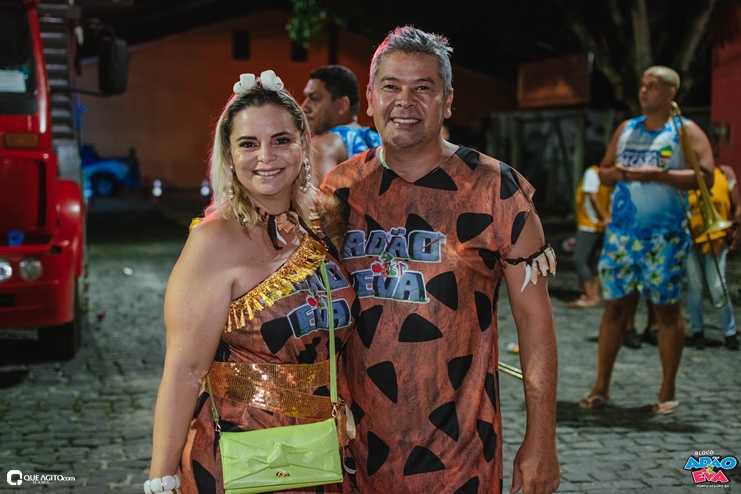 Os Flintstones invadem o Carnaval de Porto Seguro com o Bloco Adão e Eva 174