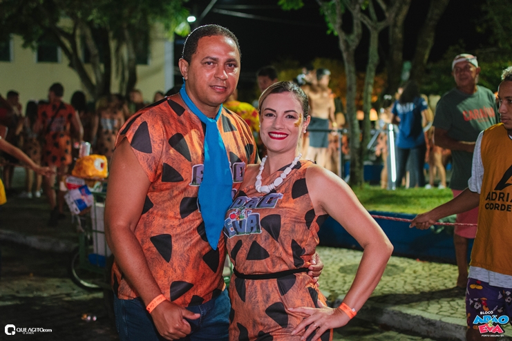 Os Flintstones invadem o Carnaval de Porto Seguro com o Bloco Adão e Eva 180