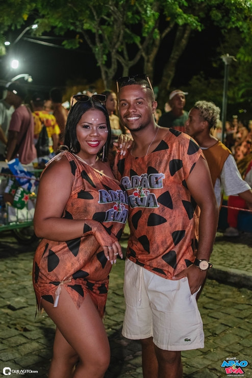 Os Flintstones invadem o Carnaval de Porto Seguro com o Bloco Adão e Eva 183