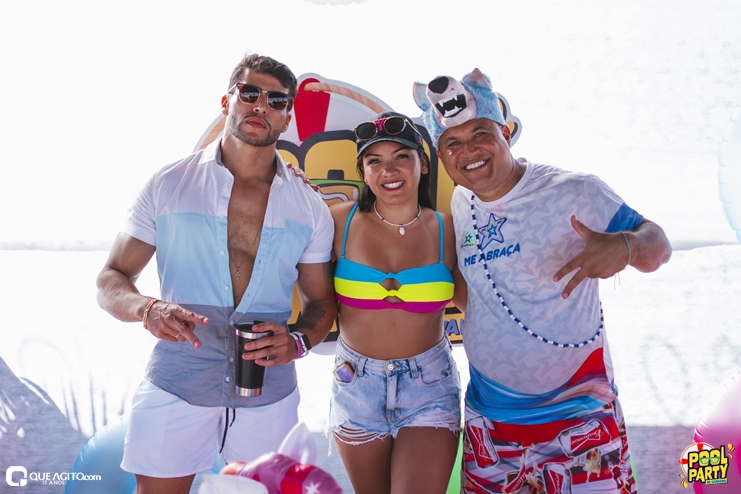 Gente bonita, sol, piscina e muito pagode na Pool Party de Carnaval da Pluga Eventos 102