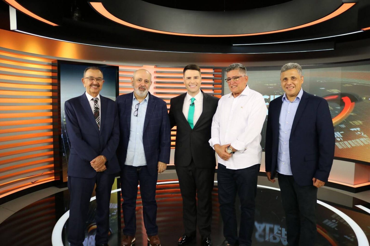 Prefeito Jânio Natal visita presidente da TV Record, em São Paulo Prefeito Jânio Natal visita presidente da TV Record, em São Paulo 11