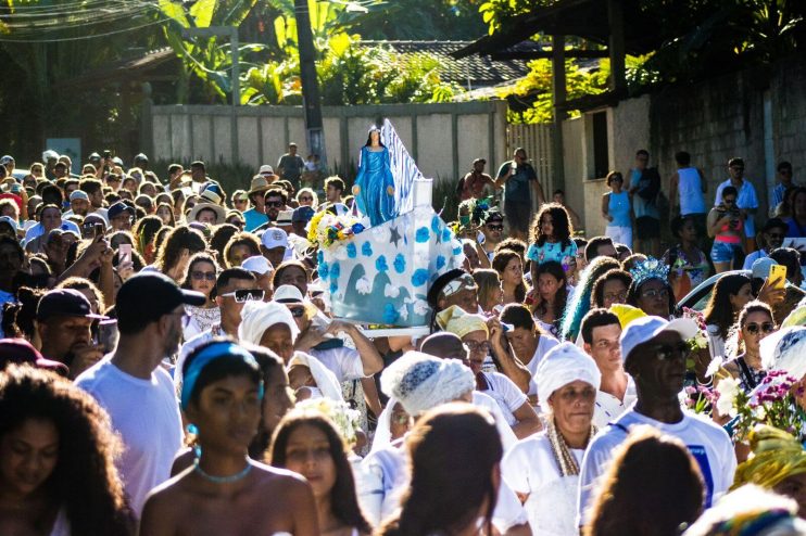 FESTA DE IEMANJÁ NO ARRAIAL D*AJUDA: UM SUCESSO DE TRADIÇÃO E FÉ 24