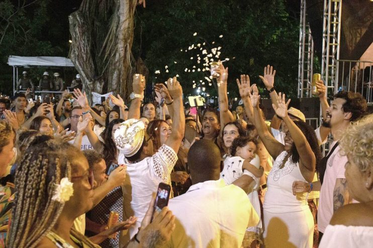 FESTA DE IEMANJÁ NO ARRAIAL D*AJUDA: UM SUCESSO DE TRADIÇÃO E FÉ 13