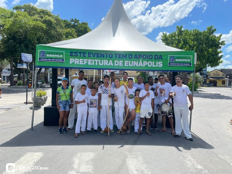 "Rua da Alegria" atrai centenas de famílias para diversão na Avenida Porto Seguro 144