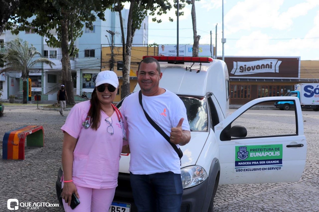 "Rua da Alegria" atrai centenas de famílias para diversão na Avenida Porto Seguro 55