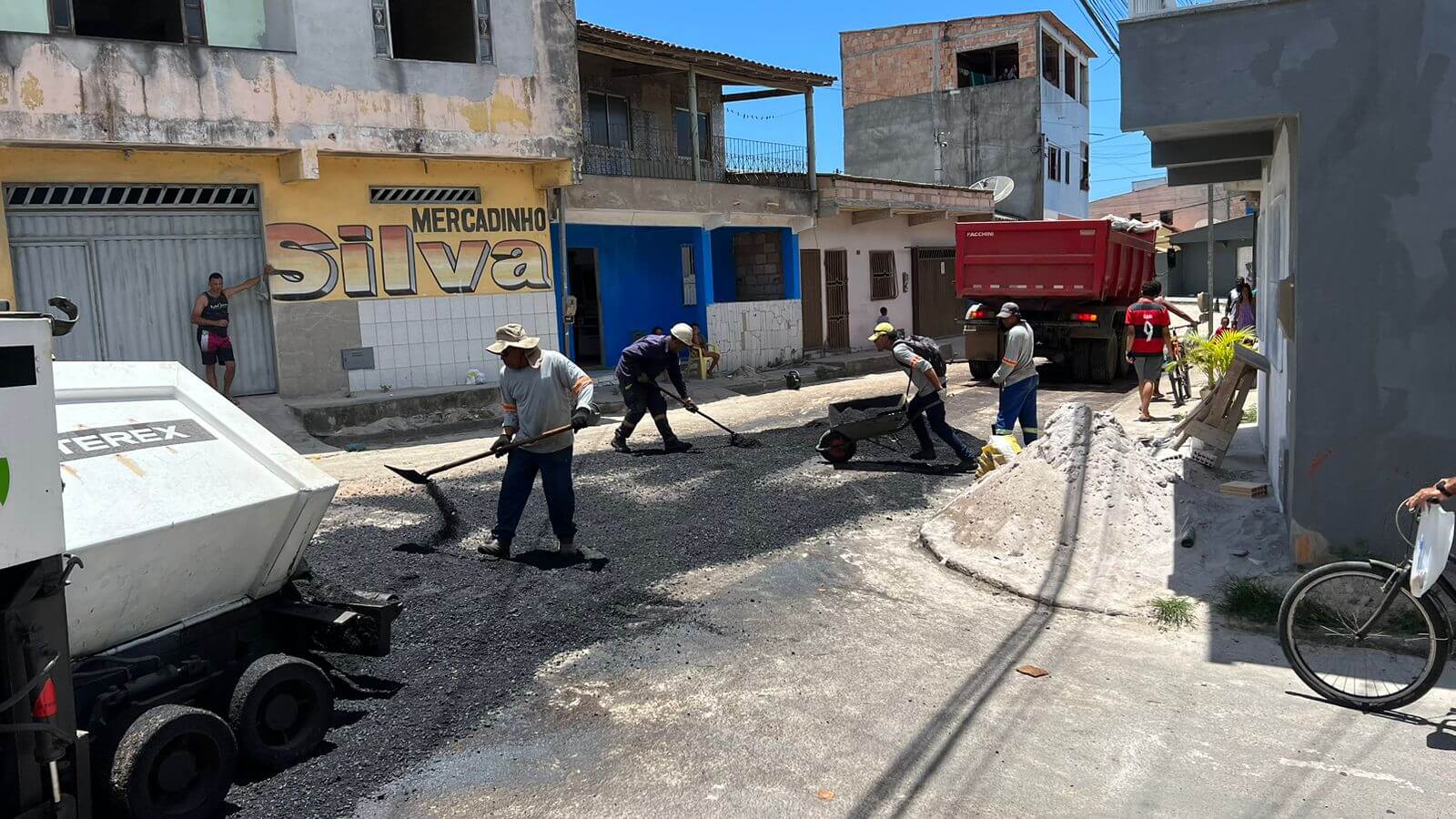Bairro Casas Novas é beneficiado com asfalto 5