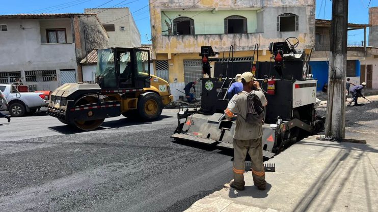 Bairro Casas Novas é beneficiado com asfalto 13