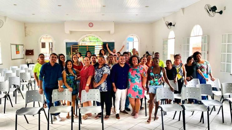 Dezenas de professores e gestores escolares de Itagimirim marcam presença no primeiro dia da Jornada Pedagógica 2023 21