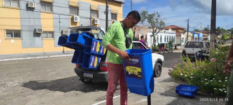 Belmonte: Prefeitura repõe lixeiras e pede conscientização da população 8