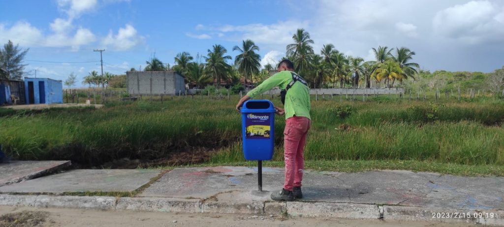 Belmonte: Prefeitura repõe lixeiras e pede conscientização da população 5