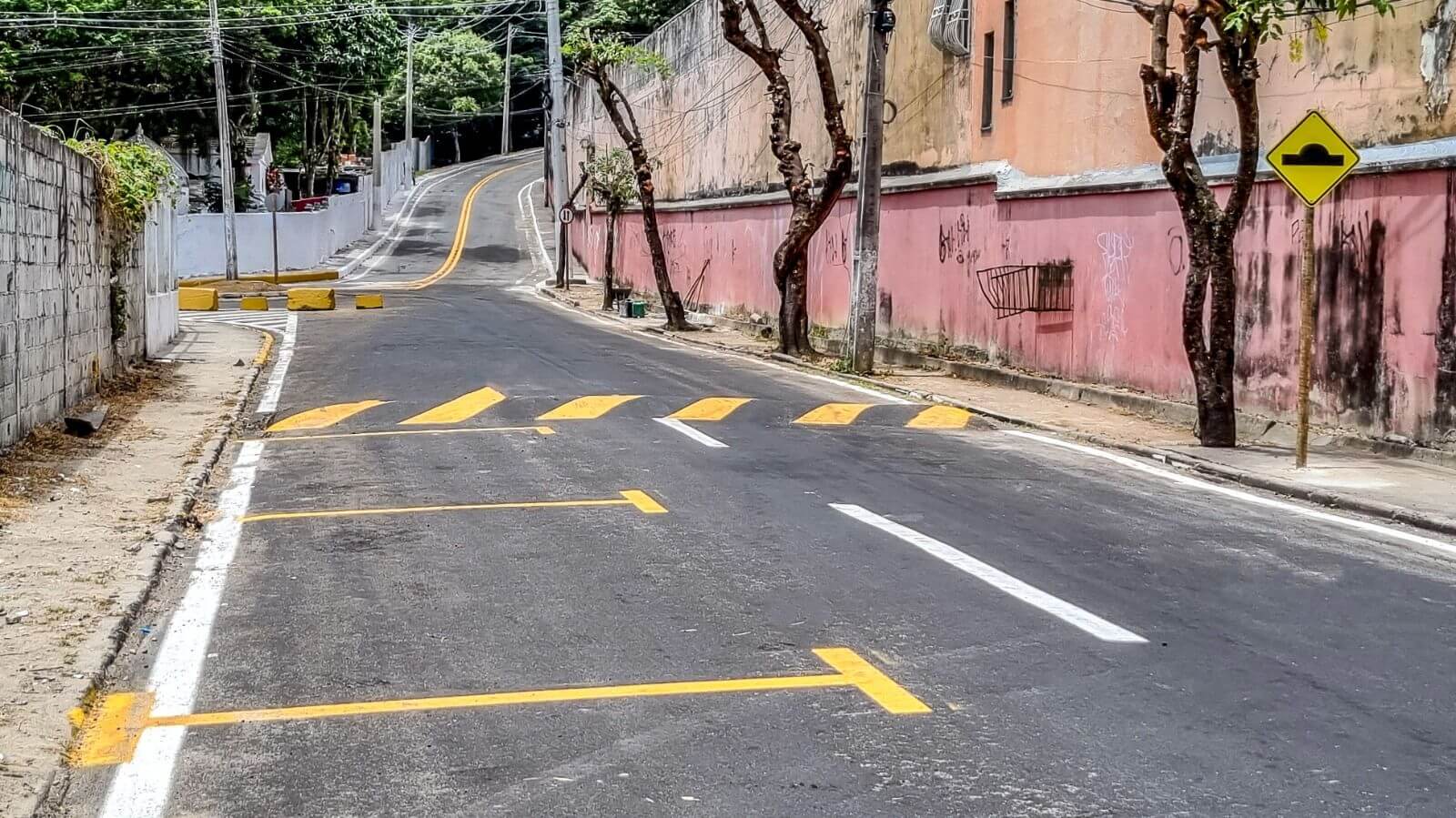 MOBILIDADE URBANA – LADEIRA DO GUAIAMUM VOLTA A SER MÃO DUPLA 8