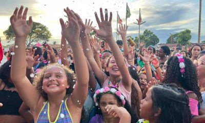 Domingo de Carnaval teve bloquinho para crianças e festa pelos quatro cantos da cidade 44